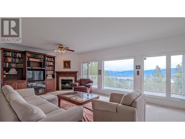 3084 Lakeview Cove Road, House detached with 4 bedrooms, 3 bathrooms and 2 parking in West Kelowna BC | Image 51