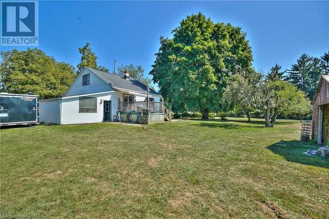 1141 Ridge Road, House detached with 3 bedrooms, 1 bathrooms and null parking in Fort Erie ON | Image 6