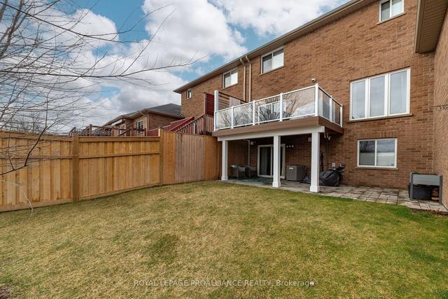 27 Hanover Crt, House attached with 3 bedrooms, 3 bathrooms and 2 parking in Belleville ON | Image 31