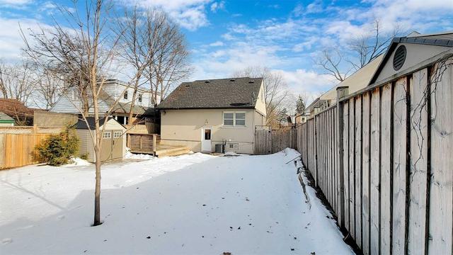 38 Clearbrooke Circ, House detached with 2 bedrooms, 2 bathrooms and 5 parking in Toronto ON | Image 28