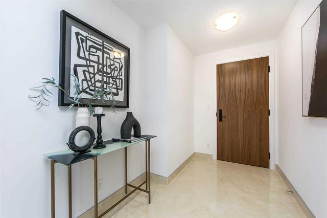 2502 - 99 Foxbar Rd, Condo with 3 bedrooms, 3 bathrooms and 1 parking in Toronto ON | Card Image