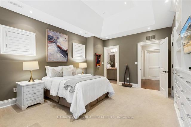 153 Sandringham Dr, House detached with 5 bedrooms, 7 bathrooms and 8 parking in Toronto ON | Image 24