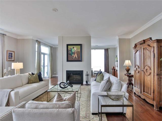 ph05 - 1135 Royal York Rd, Condo with 2 bedrooms, 3 bathrooms and 2 parking in Toronto ON | Image 35