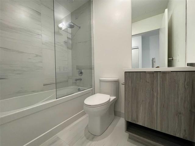 2216 - 138 Downes St, Condo with 1 bedrooms, 1 bathrooms and 0 parking in Toronto ON | Image 4