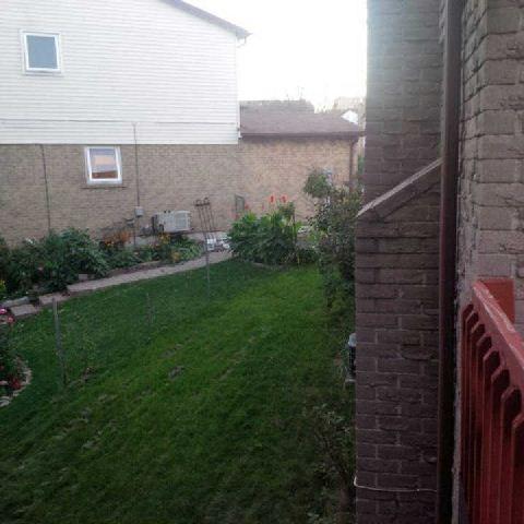 2532 Hemus Sq, House semidetached with 3 bedrooms, 2 bathrooms and 2 parking in Mississauga ON | Image 4