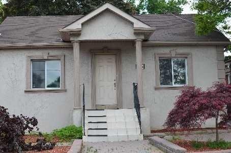 95 Steeles Ave, House detached with 2 bedrooms, 2 bathrooms and 4 parking in Toronto ON | Image 1