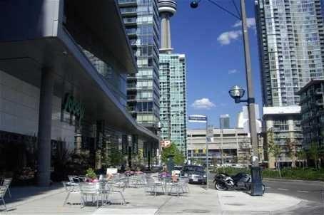 3711 - 25 Capreol Crt, Condo with 3 bedrooms, 2 bathrooms and 1 parking in Toronto ON | Image 1