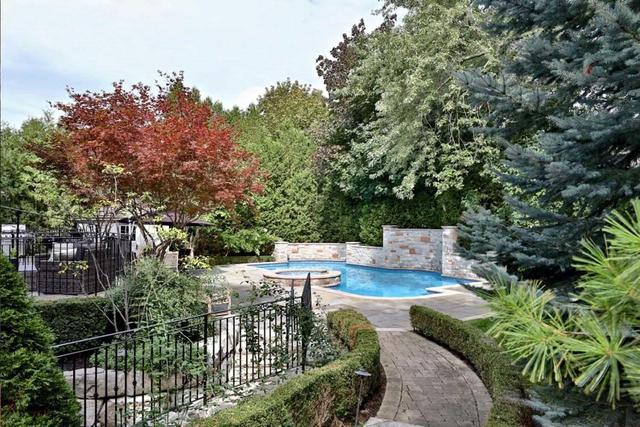 15 Doon Rd, House detached with 5 bedrooms, 9 bathrooms and 4 parking in Toronto ON | Image 1