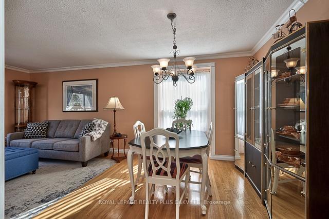 52 Glebe Cres, House detached with 2 bedrooms, 2 bathrooms and 8 parking in Brampton ON | Image 34