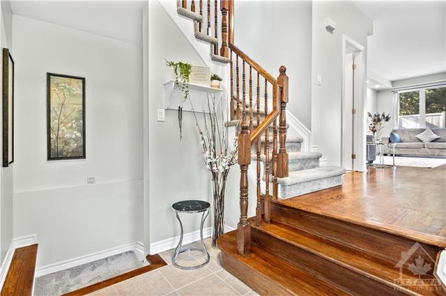 50 Evelyn Powers Private, Townhouse with 4 bedrooms, 4 bathrooms and 2 parking in Ottawa ON | Image 3