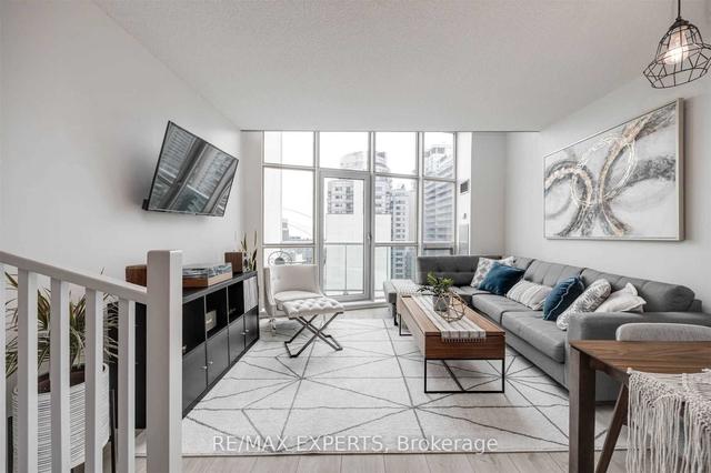 lph14 - 36 Blue Jays Way, Condo with 2 bedrooms, 2 bathrooms and 0 parking in Toronto ON | Image 3