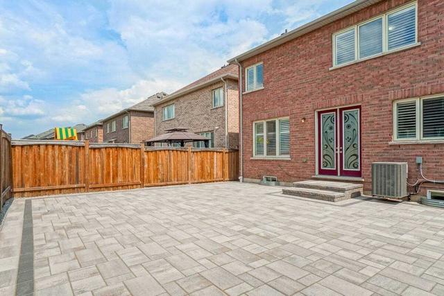 38 Noble Oaks Rd, House detached with 4 bedrooms, 5 bathrooms and 4 parking in Brampton ON | Image 33