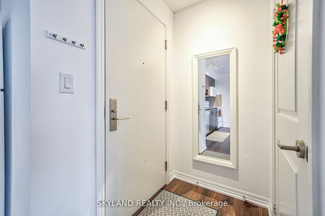 306 - 30 Heron's Hill Way, Condo with 2 bedrooms, 2 bathrooms and 1 parking in Toronto ON | Image 23