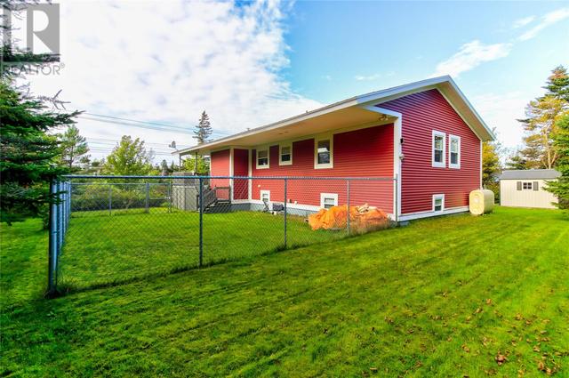 37 Salmonier Line, House detached with 4 bedrooms, 2 bathrooms and null parking in Holyrood NL | Image 11
