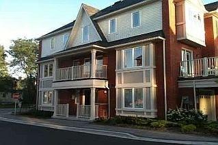 unit 1 - 50 Hillcrest Ave, Townhouse with 3 bedrooms, 3 bathrooms and 1 parking in Brampton ON | Image 1