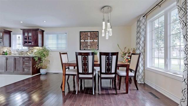 7328 Manion Rd, House detached with 3 bedrooms, 2 bathrooms and 5 parking in Mississauga ON | Image 38