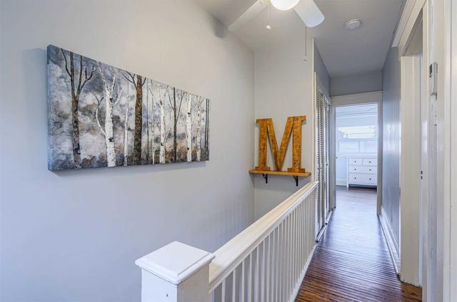 106 Mortimer Ave, House semidetached with 2 bedrooms, 2 bathrooms and 1 parking in Toronto ON | Image 4