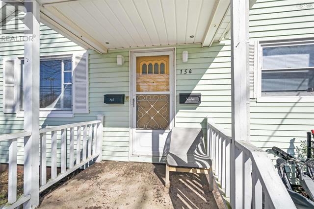 154 Hawthorne Street, House detached with 2 bedrooms, 1 bathrooms and null parking in Antigonish NS | Image 2