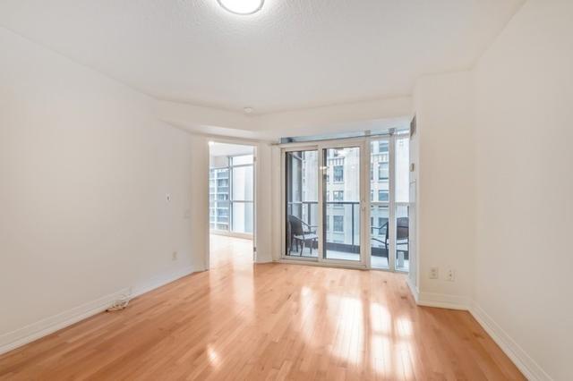 1004 - 21 Carlton St, Condo with 1 bedrooms, 1 bathrooms and 0 parking in Toronto ON | Image 16