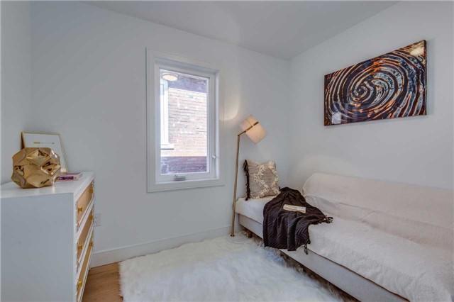362 Mcroberts Ave, House semidetached with 3 bedrooms, 2 bathrooms and 1 parking in Toronto ON | Image 12