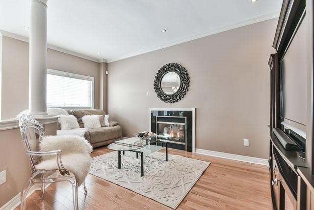 192 Borealis Ave, House detached with 4 bedrooms, 3 bathrooms and 4 parking in Aurora ON | Image 4