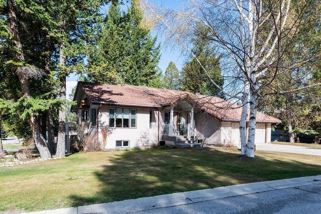 5135 Riverview Crescent, House detached with 4 bedrooms, 4 bathrooms and 4 parking in East Kootenay F BC | Image 3