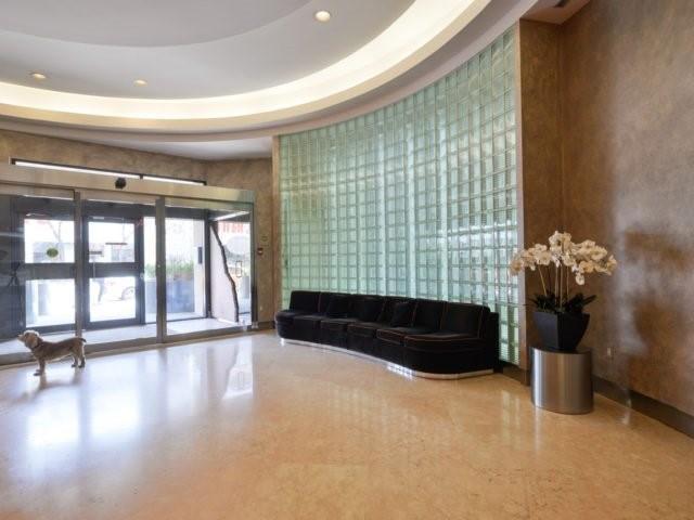 1002 - 900 Yonge St, Condo with 2 bedrooms, 2 bathrooms and 1 parking in Toronto ON | Image 18