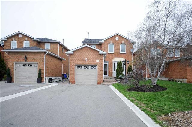 80 Pentland Cres, House detached with 3 bedrooms, 3 bathrooms and 4 parking in Vaughan ON | Image 2