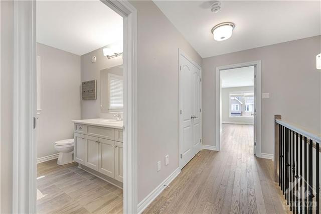 352 Mishawashkode Street, Townhouse with 3 bedrooms, 3 bathrooms and 3 parking in Ottawa ON | Image 17
