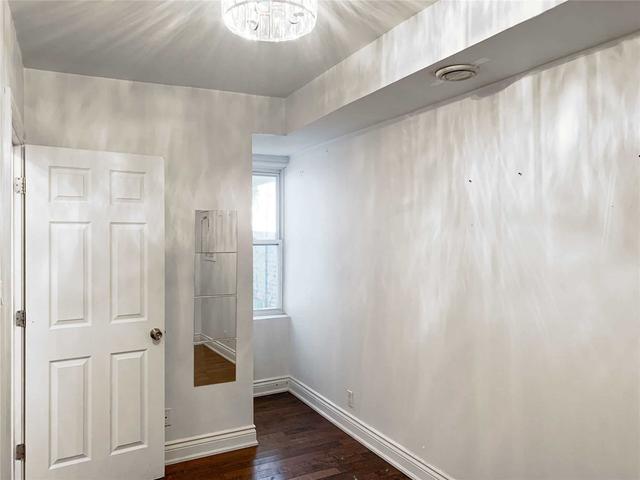 154a Christie St, Home with 2 bedrooms, 2 bathrooms and 1 parking in Toronto ON | Image 26