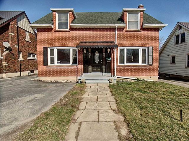 533 Norfolk St N, House detached with 3 bedrooms, 3 bathrooms and 3 parking in Norfolk County ON | Image 1