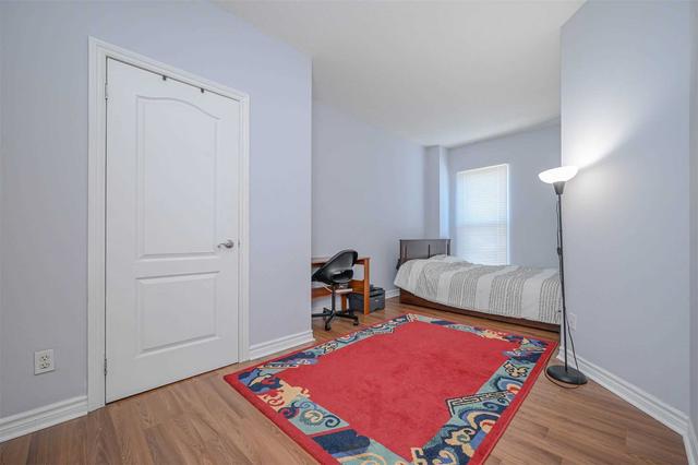 310 - 135 James St S, Condo with 2 bedrooms, 2 bathrooms and 0 parking in Hamilton ON | Image 7