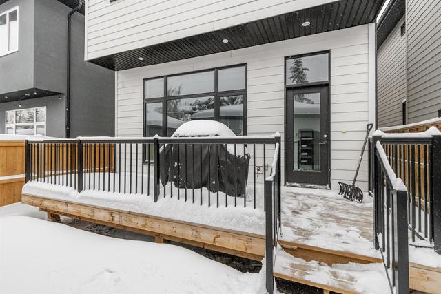 5834 37 Street Sw, House detached with 4 bedrooms, 3 bathrooms and 2 parking in Calgary AB | Image 37