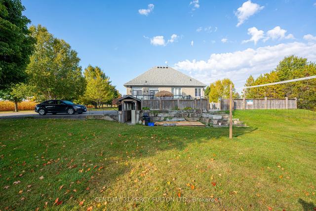 5659 Gilmore Rd, Home with 3 bedrooms, 3 bathrooms and 20 parking in Clarington ON | Image 23