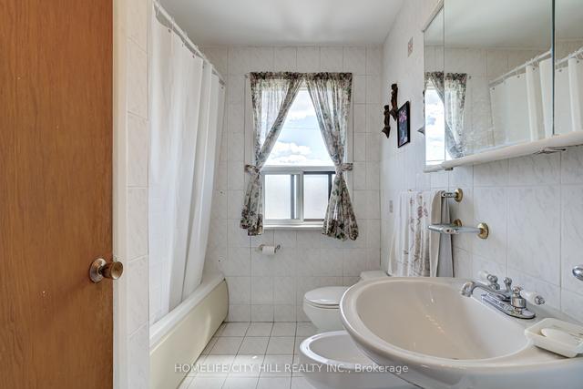 1364 Lawrence Ave W, House semidetached with 3 bedrooms, 2 bathrooms and 4 parking in Toronto ON | Image 10