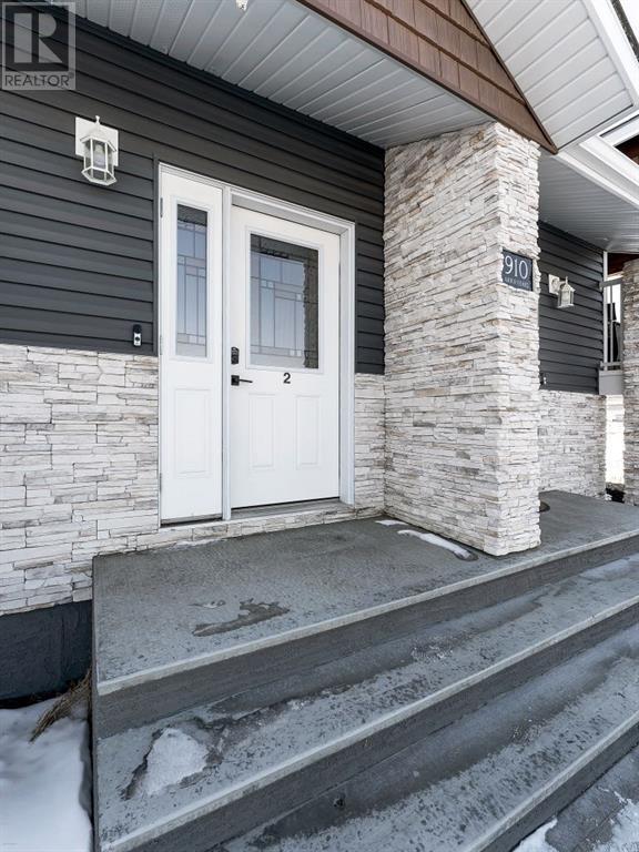 910 9 Avenue Se, Home with 3 bedrooms, 2 bathrooms and 4 parking in Redcliff AB | Image 27