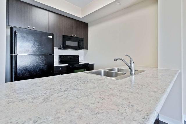 220 - 5010 Corporate Dr, Condo with 1 bedrooms, 1 bathrooms and 1 parking in Burlington ON | Image 2