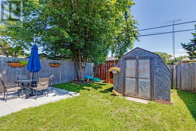 1321 Cedar St, House detached with 3 bedrooms, 2 bathrooms and 6 parking in Oshawa ON | Image 36