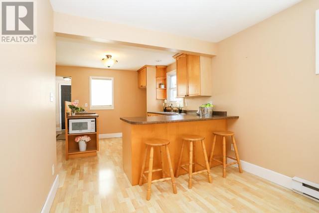 306 Pine St, House detached with 2 bedrooms, 2 bathrooms and null parking in Sault Ste. Marie ON | Image 7