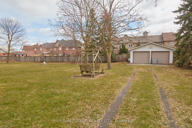 553 Bayly St E, House detached with 3 bedrooms, 1 bathrooms and 10 parking in Ajax ON | Image 20