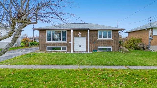 68 Grange Ave, House detached with 3 bedrooms, 2 bathrooms and 3 parking in Welland ON | Image 1