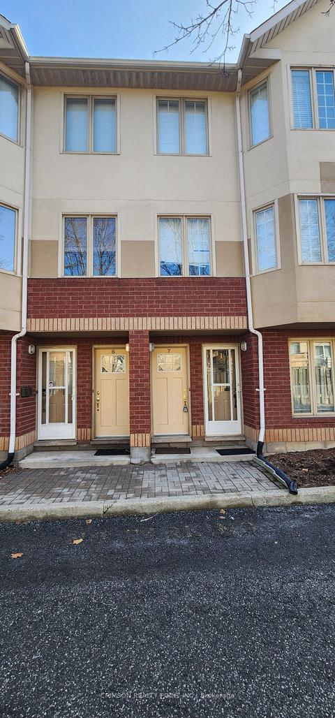7 - 266 Limeridge Rd E, Townhouse with 2 bedrooms, 1 bathrooms and 1 parking in Hamilton ON | Card Image