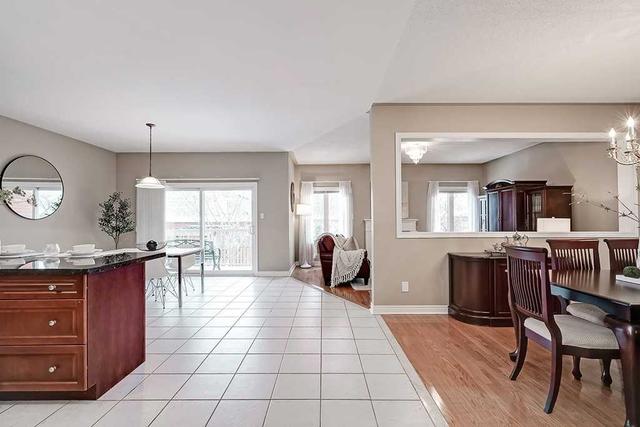 2567 Felhaber Cres, House detached with 3 bedrooms, 2 bathrooms and 4 parking in Oakville ON | Image 36