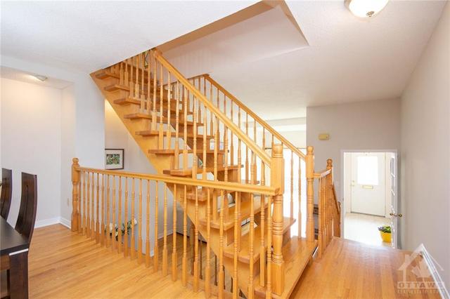 235 Echo Drive, Townhouse with 3 bedrooms, 3 bathrooms and 1 parking in Ottawa ON | Image 12