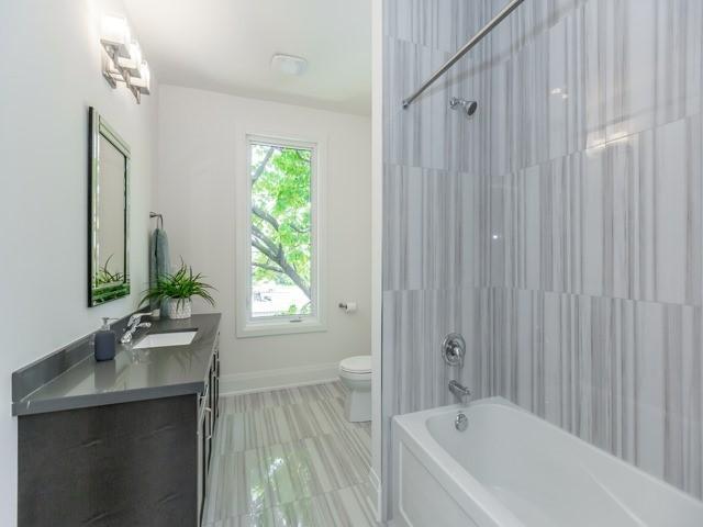 Pt 2 - 663 Oxford St, House detached with 3 bedrooms, 4 bathrooms and 2 parking in Toronto ON | Image 15