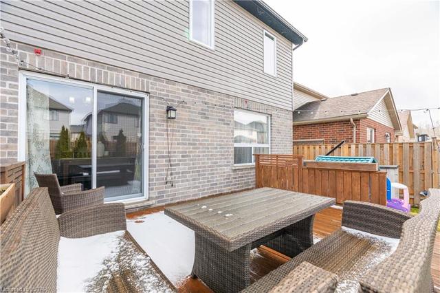 1108 North Wenige Drive, House detached with 3 bedrooms, 2 bathrooms and 6 parking in London ON | Image 45