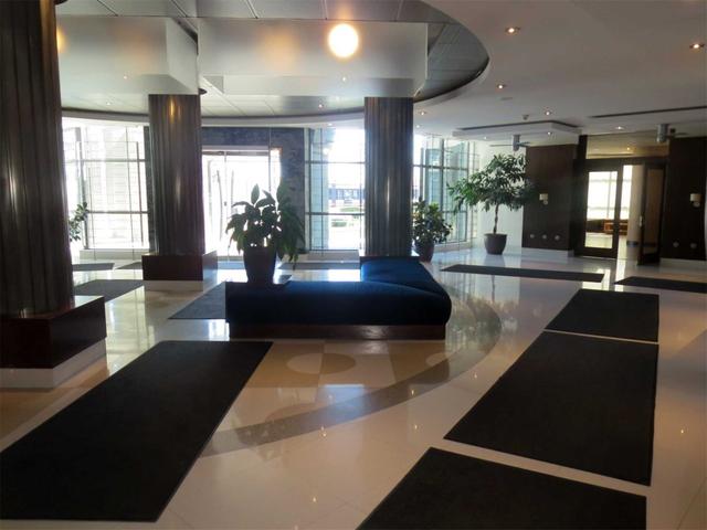 1017 - 410 Queens Quay W, Condo with 2 bedrooms, 1 bathrooms and 1 parking in Toronto ON | Image 7