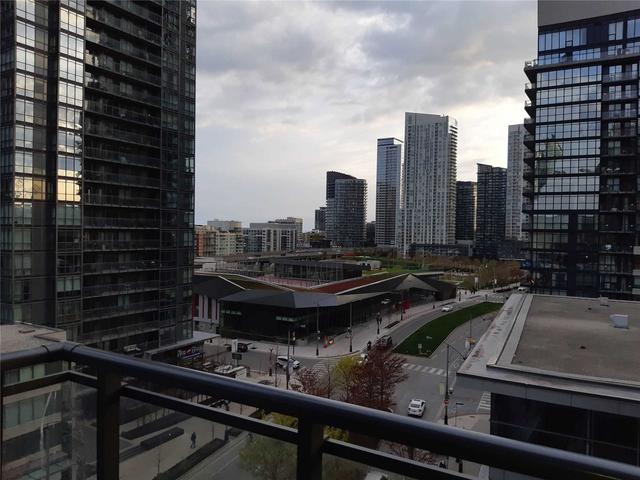 820 - 4k Spadina Ave, Condo with 2 bedrooms, 2 bathrooms and 1 parking in Toronto ON | Image 8