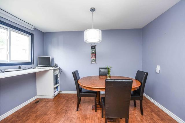 66 - 66 Mccallum Crt, Townhouse with 3 bedrooms, 2 bathrooms and 2 parking in Brampton ON | Image 8