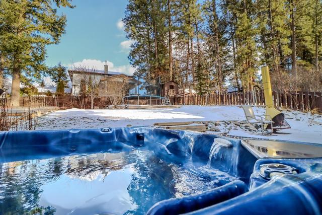 808 30th Avenue S, House detached with 5 bedrooms, 3 bathrooms and null parking in Cranbrook BC | Image 6